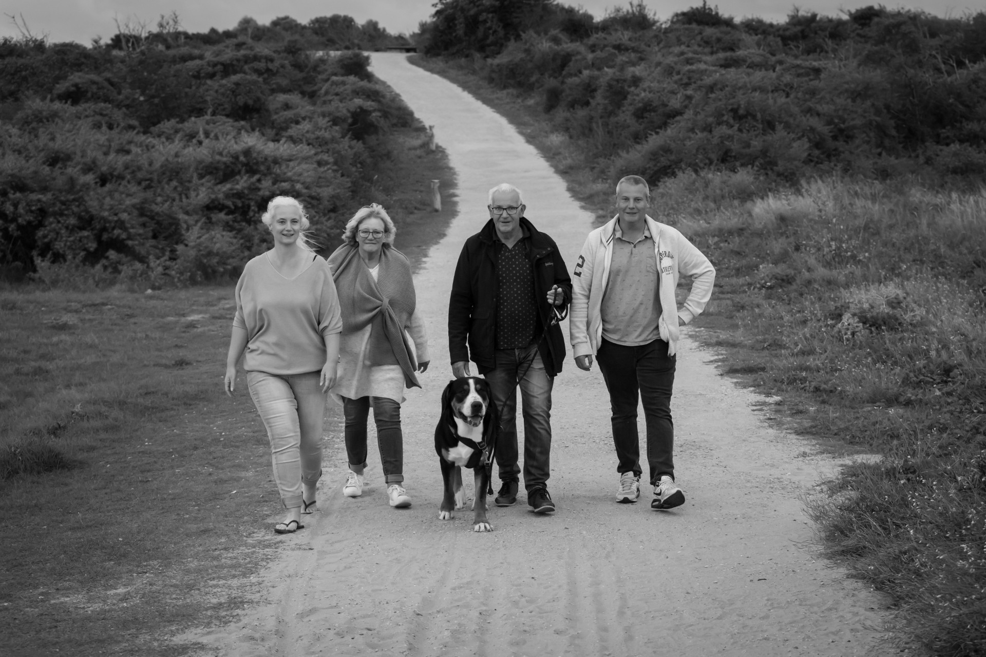 Ouders: Piet en Ada van Leest . Zus; Marie Louise
